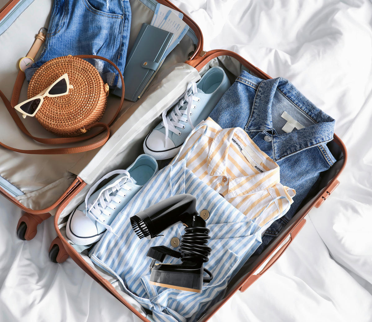 CLEANmaxx Dampfbürste 15272 schwarz Edelstahl Kunststoff B/H/L: ca. 11,5x19x16 cm Dampfbürste 15272 - schwarz (16,00/11,50/19,00cm) - CLEANmaxx