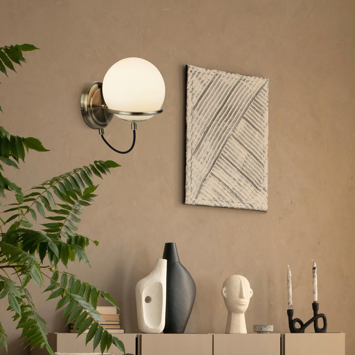 Searchlight Wandleuchte Opal messing Glas Stahl B/H/T: ca. 15x25x20 cm E14 1 Brennstellen Sphere - messing/Opal (15,00/25,00/20,00cm) - Searchlight