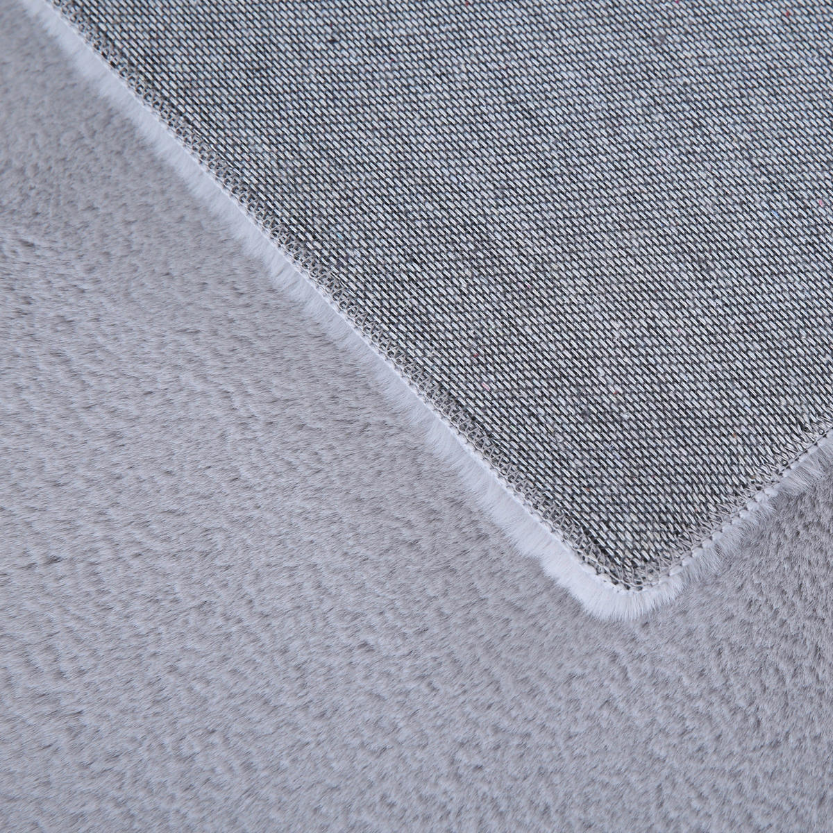 Ayyildiz Teppich POUFFY silber B/L: ca. 160x160 cm POUFFY - silber (160,00/160,00cm) - Ayyildiz