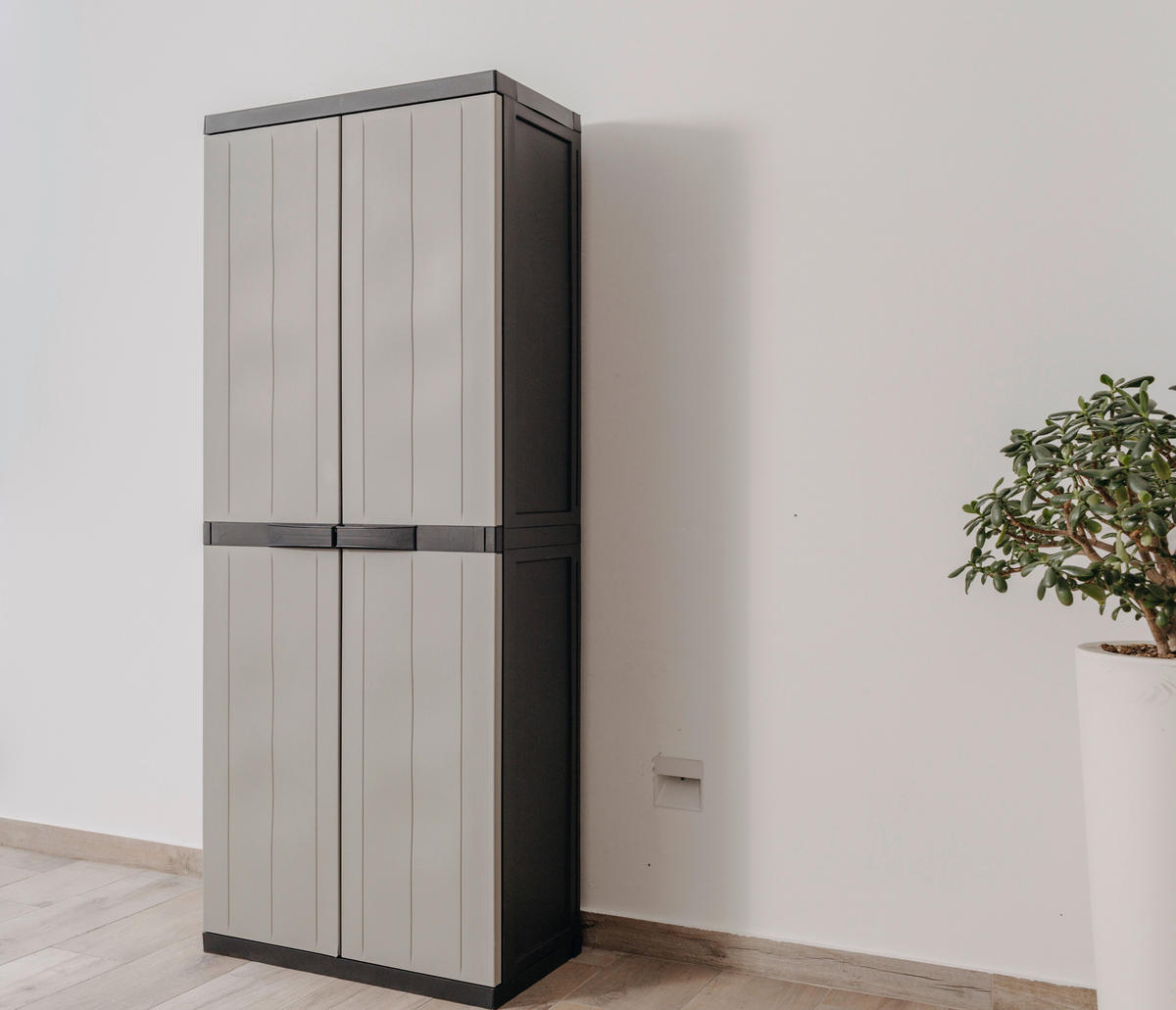 Toomax Kunststoffschrank grau B/H/T: ca. 64x165x37 cm Kunststoffschrank_Bios_Midi_hoch - schwarz/grau (64,00/165,00/37,00cm) - Toomax