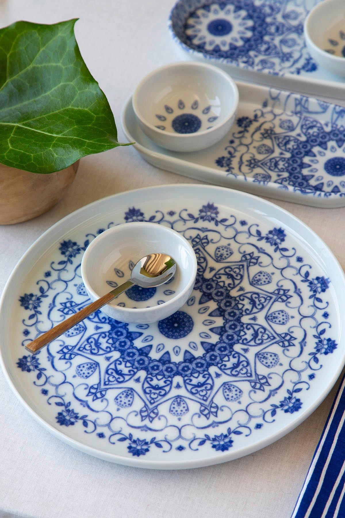 HermiaConcept Frühstücksservice weiß Porzellan 14 tlg. Frühstücksservice_14tlg. - blau/weiß - HermiaConcept