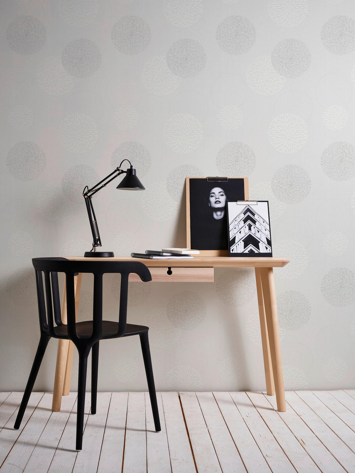 A.S.Creation Vliestapete Black & White Punkte creme B/L: ca. 53x1005 cm Black & White - creme (53,00/1005,00cm) - A.S.Creation
