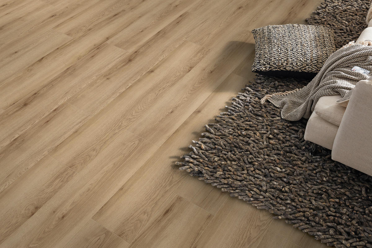 Laminatboden Buche natur ca. 2,694 m² im Paket  B/L: ca. 24,4x138 cm pro Paket Buche natur ca. 2,694 m² im Paket - natur (24,40/138,00cm)