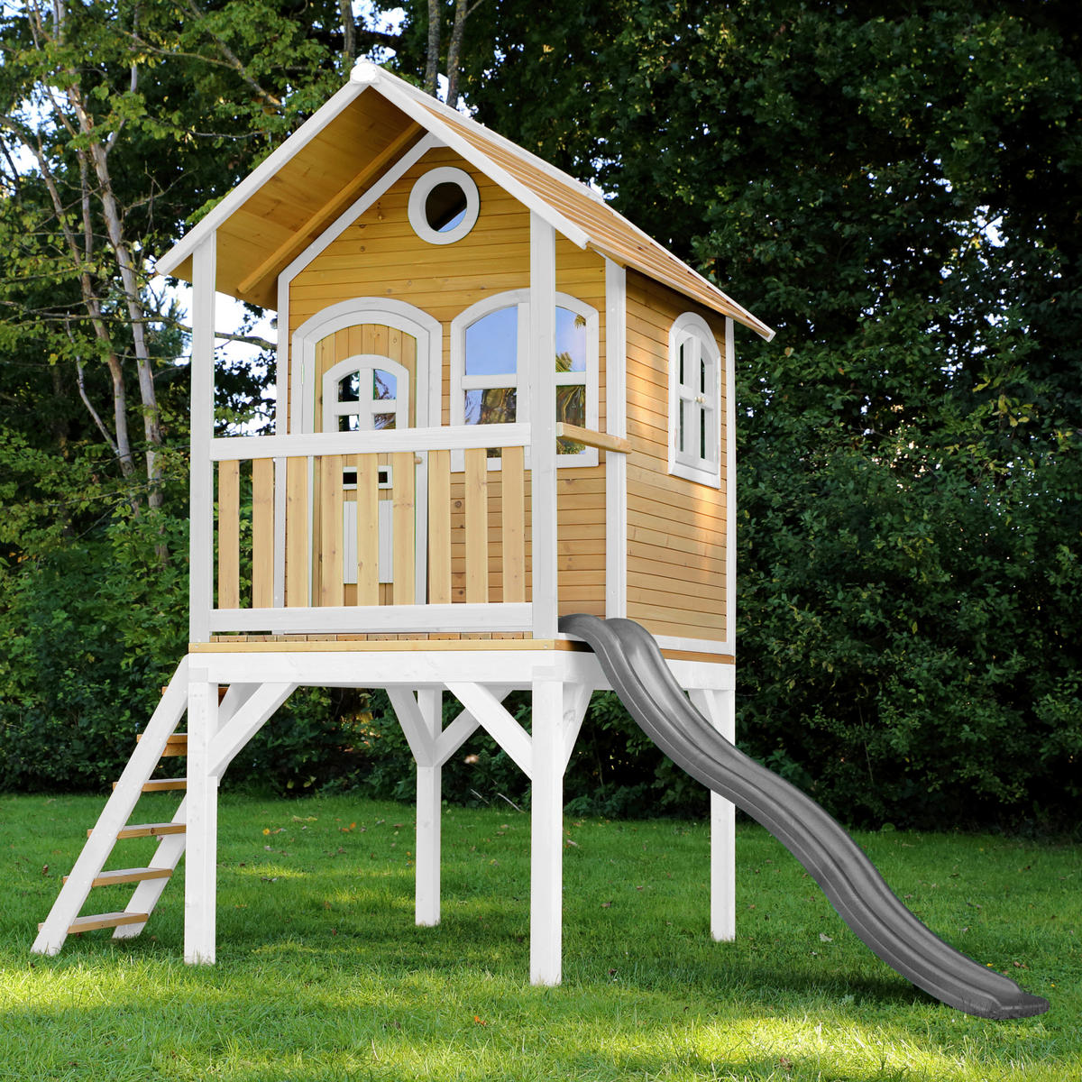 AXI Spielhaus Laura weiß B/H/L: ca. 318x272x191 cm Laura - braun/weiß (191,00/318,00/272,00cm) - AXI