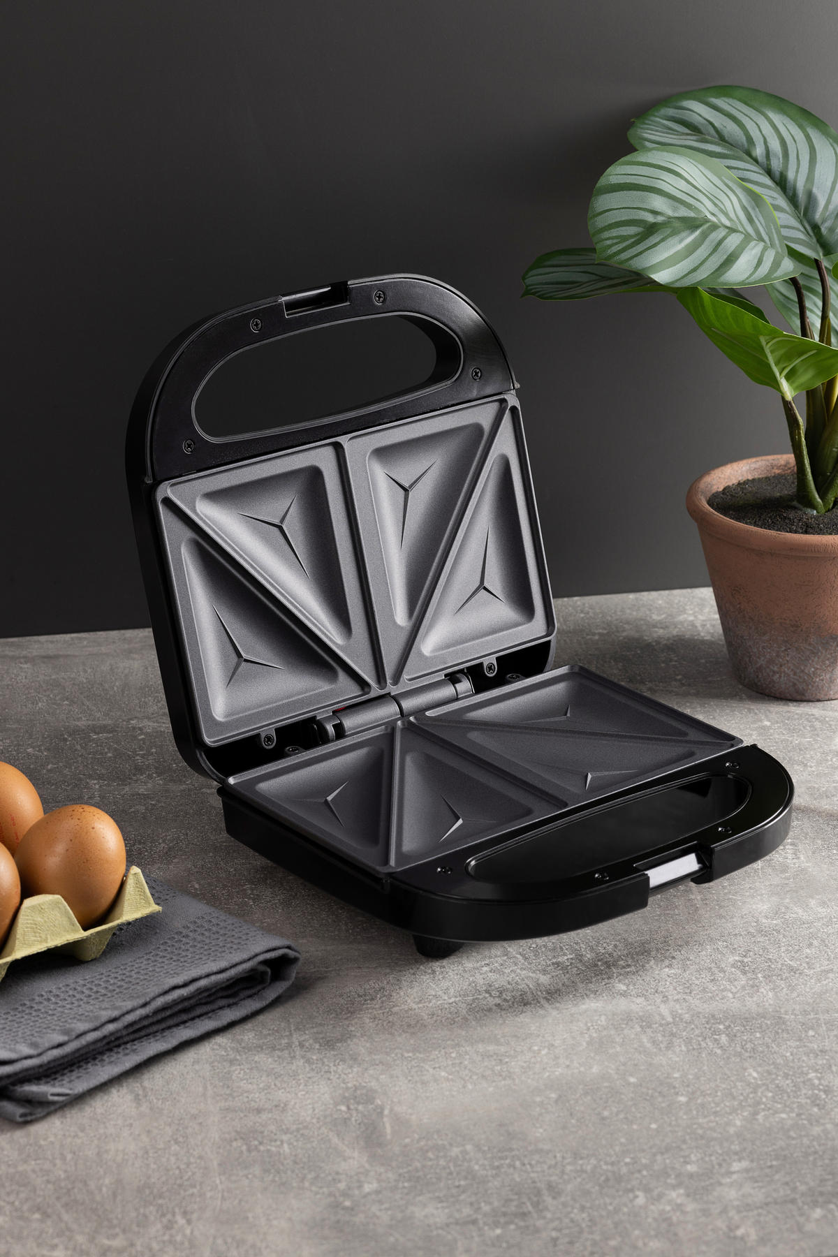 BERGNER Sandwichtoaster BG-53005-CP schwarz Kupfer Aluminium Kunststoff B/H/L: ca. 22x9x22 cm COPPER - schwarz/Kupfer (22,00/22,00/9,00cm) - BERGNER