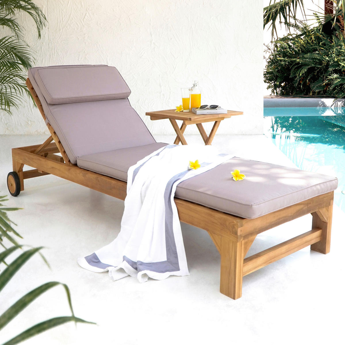 AXI Outdoor Living Gartenliege Rama braun Teakholz B/H/L: ca. 65x30x200 cm Rama - braun/beige (200,00/65,00/30,00cm) - AXI Outdoor Living