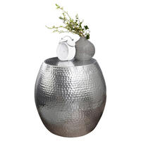 Beistelltisch silber lackiert Aluminium B/H/T: ca. 42x42x42 cm Beistelltisch - silber (42,00/42,00/42,00cm) - Wohnling