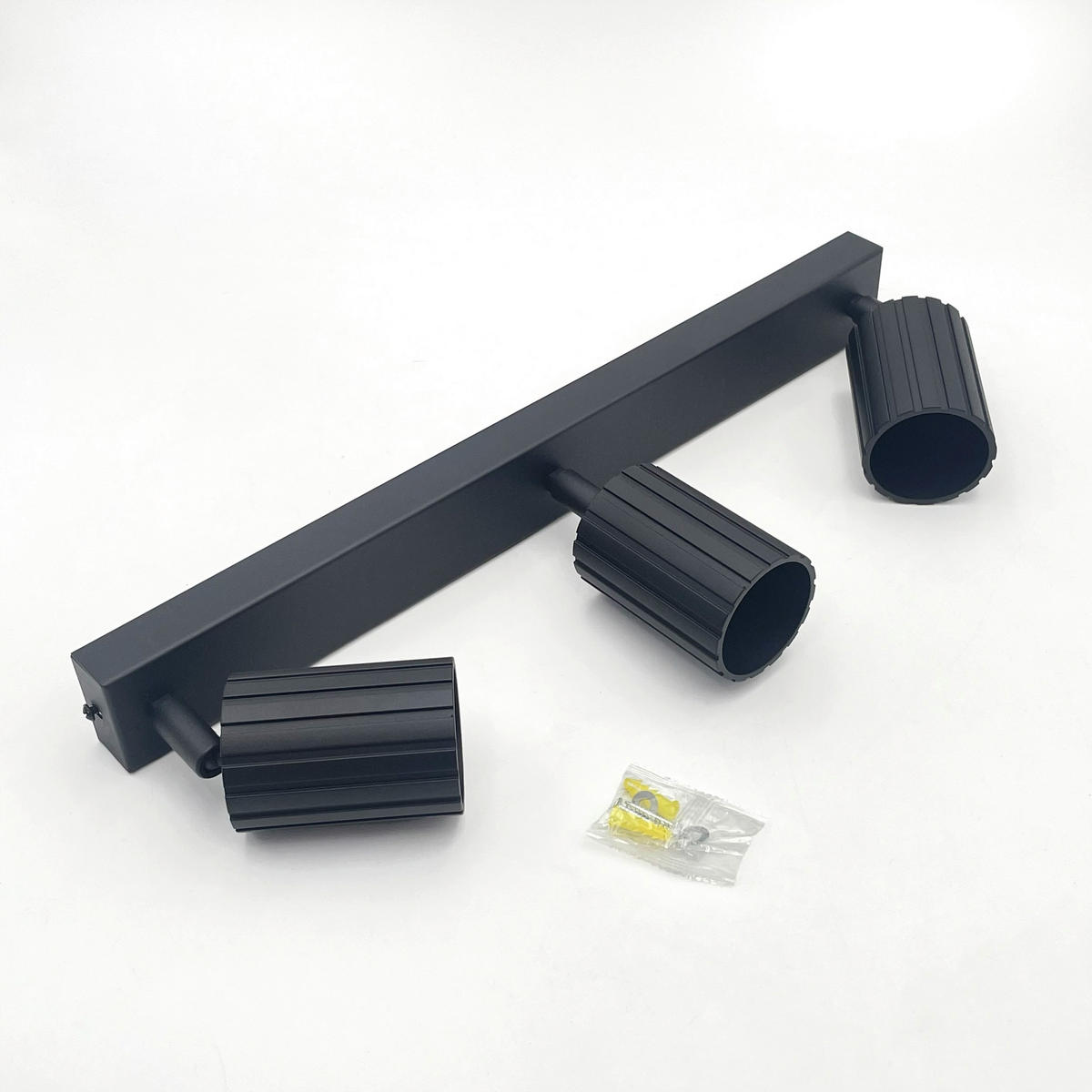 Lamkur Strahler schwarz Stahl B/H/L: ca. 6,5x16,5x45 cm 3 Brennstellen Prisma - schwarz (45,00/6,50/16,50cm) - Lamkur