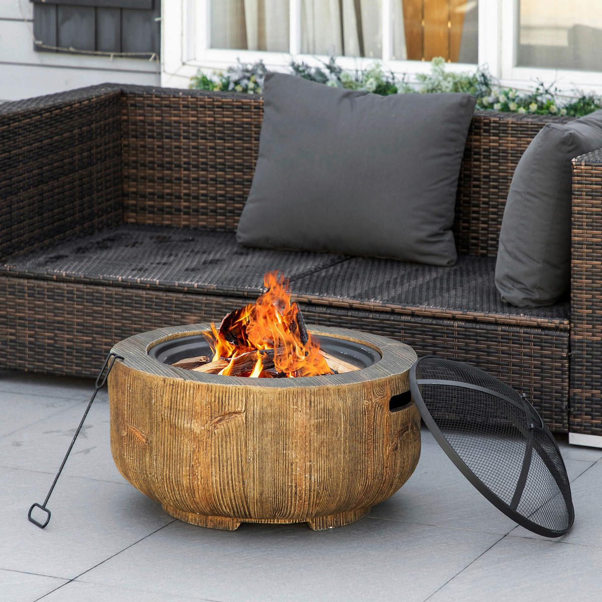 Outsunny Feuerstelle Metall B/H/L: ca. 61,5x39x61,5 cm Feuerstelle - braun (61,50/61,50/39,00cm) - Outsunny