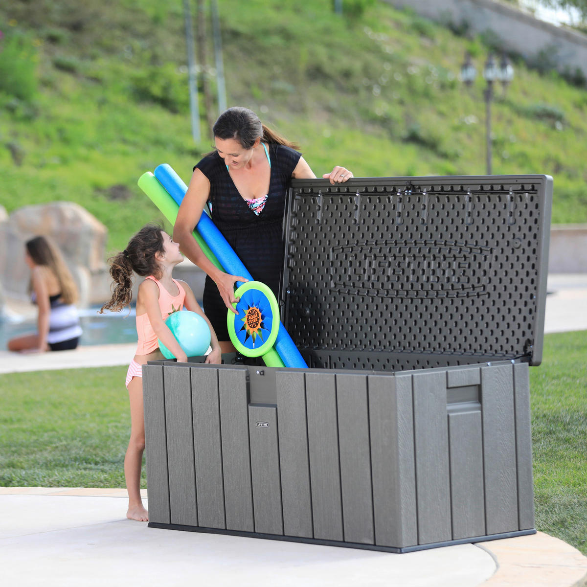 Lifetime Kissenbox 570l dunkelgrau Kunststoff B/H/L: ca. 151x69x72 cm 570l - dunkelgrau (72,00/151,00/69,00cm) - Lifetime