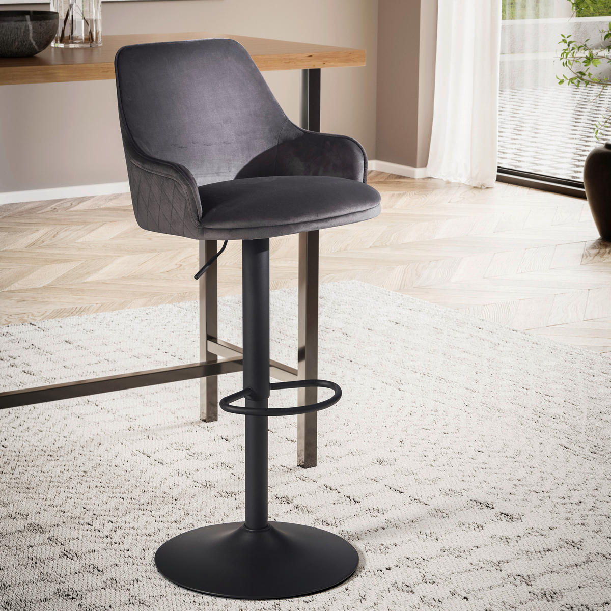 Barhocker grau schwarz Samt Eisen B/H/T: ca. 45x106x45 cm Barhocker - schwarz/grau (45,00/106,00/45,00cm) - Wohnling