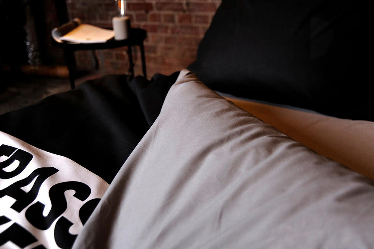 Baumwoll Wende Bettwäsche Strassenkicker Renforce schwarz Baumwolle B/L: ca. 155x220 cm Strassenkicker - schwarz/grau (155,00/220,00cm)