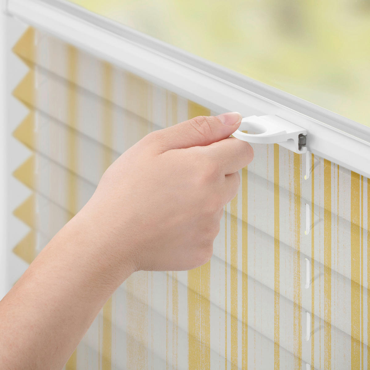 Spannplissee Flowing Honey gelb B/L: ca. 80x130 cm Flowing Honey - gelb (80,00/130,00cm) - LICHTBLICK