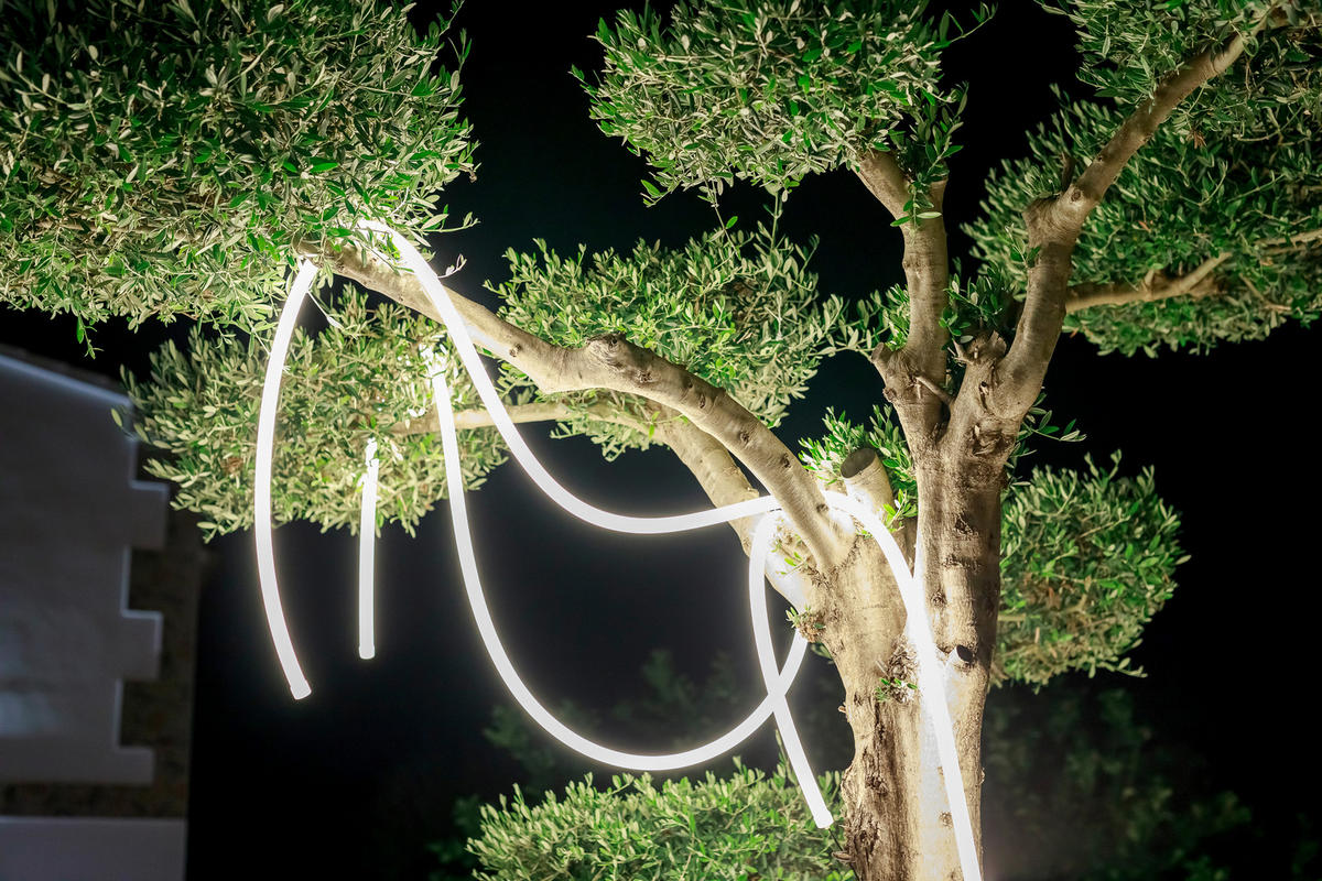 NewGarden LED-Lichterkette NEO weiß B/H/L: ca. 3x3x700 cm NEO - weiß (700,00/3,00/3,00cm) - NewGarden