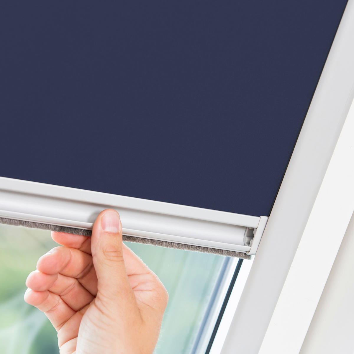 Dachfensterrollo Skylight VD blau B/L: ca. 38,3x54 cm Skylight VD - blau (38,30/54,00cm) - LICHTBLICK