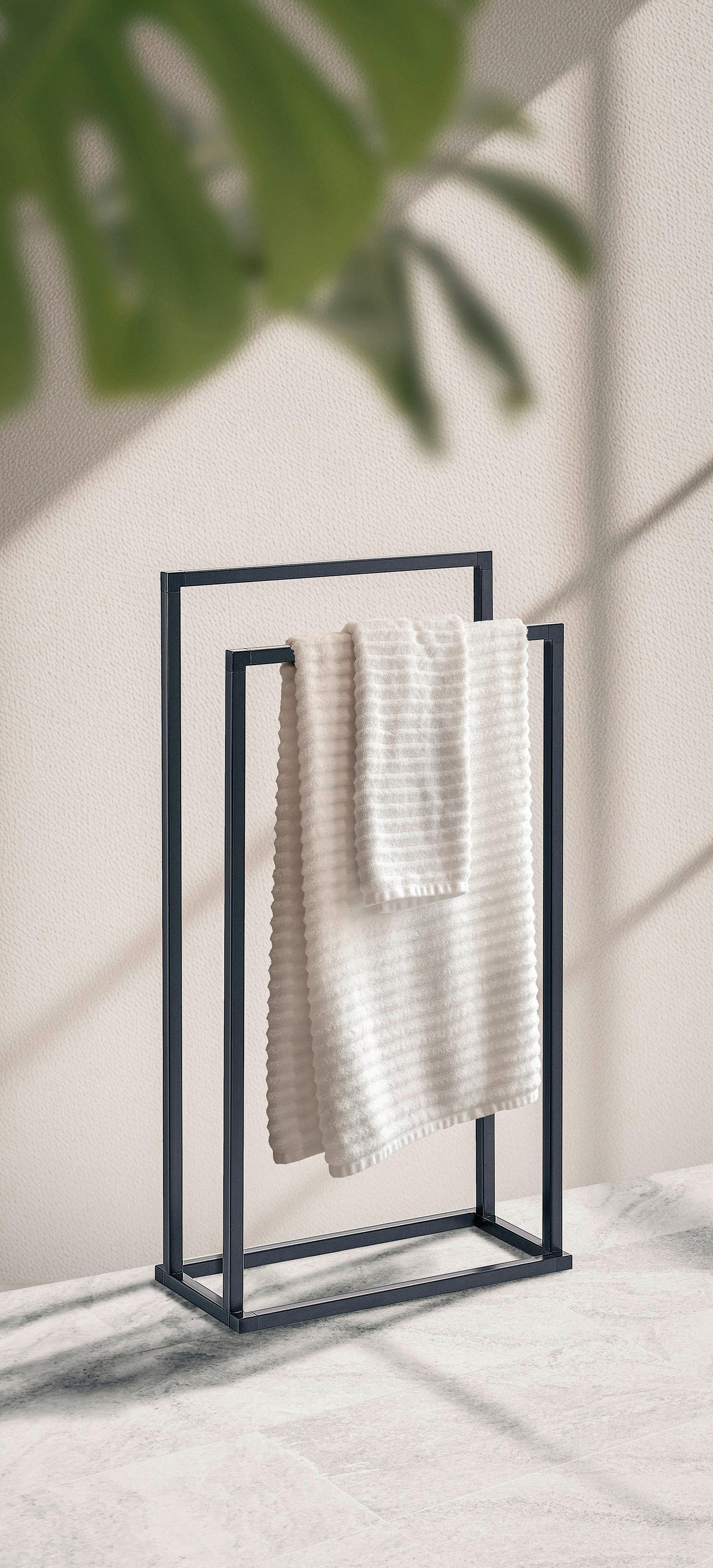 Handtuchhalter schwarz Stahl B/H/T: ca. 45x85x21 cm Handtuchständer_2_Stangen - schwarz (45,00/85,00/21,00cm) - POCOline