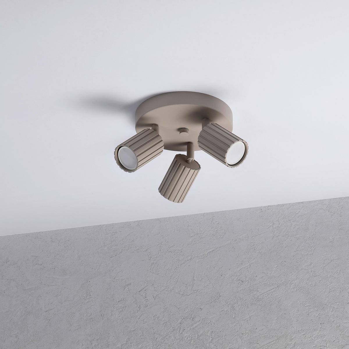 Lamkur Strahler beige Stahl B/H/L: ca. 18x19,5x18 cm 3 Brennstellen Prisma - beige (18,00/18,00/19,50cm) - Lamkur