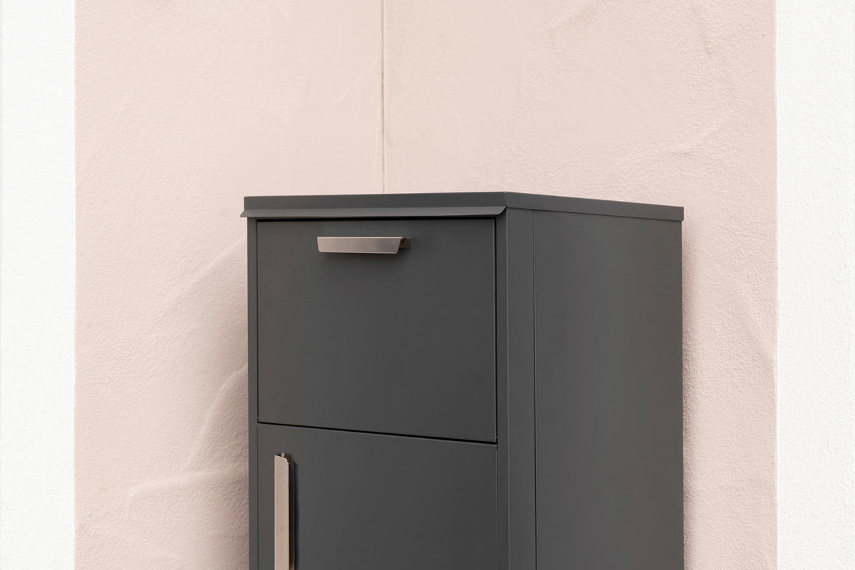 Westmann Paketbox Pepe anthrazit B/H/T: ca. 50x114x39 cm Pepe - anthrazit (50,00/114,00/39,00cm) - Westmann