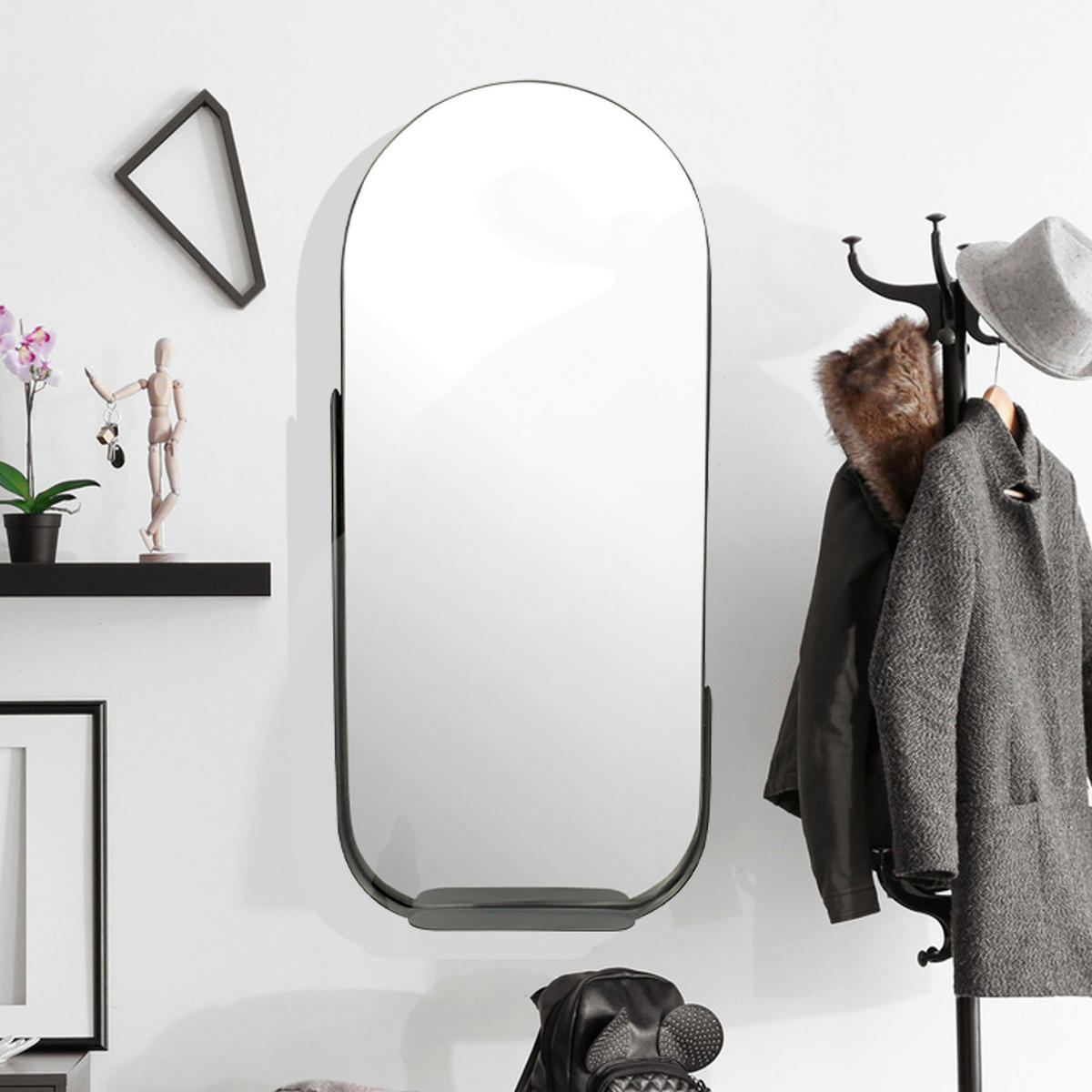 Wandspiegel schwarz Metall B/H/T: ca. 51x114x8 cm Wandspiegel - schwarz (51,00/114,00/8,00cm) - Wohnling