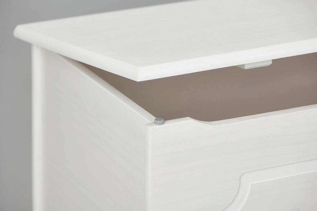 Truhe Emel weiß Kiefer B/H/T: ca. 53x47x89 cm Emel - weiß (53,00/47,00/89,00cm)