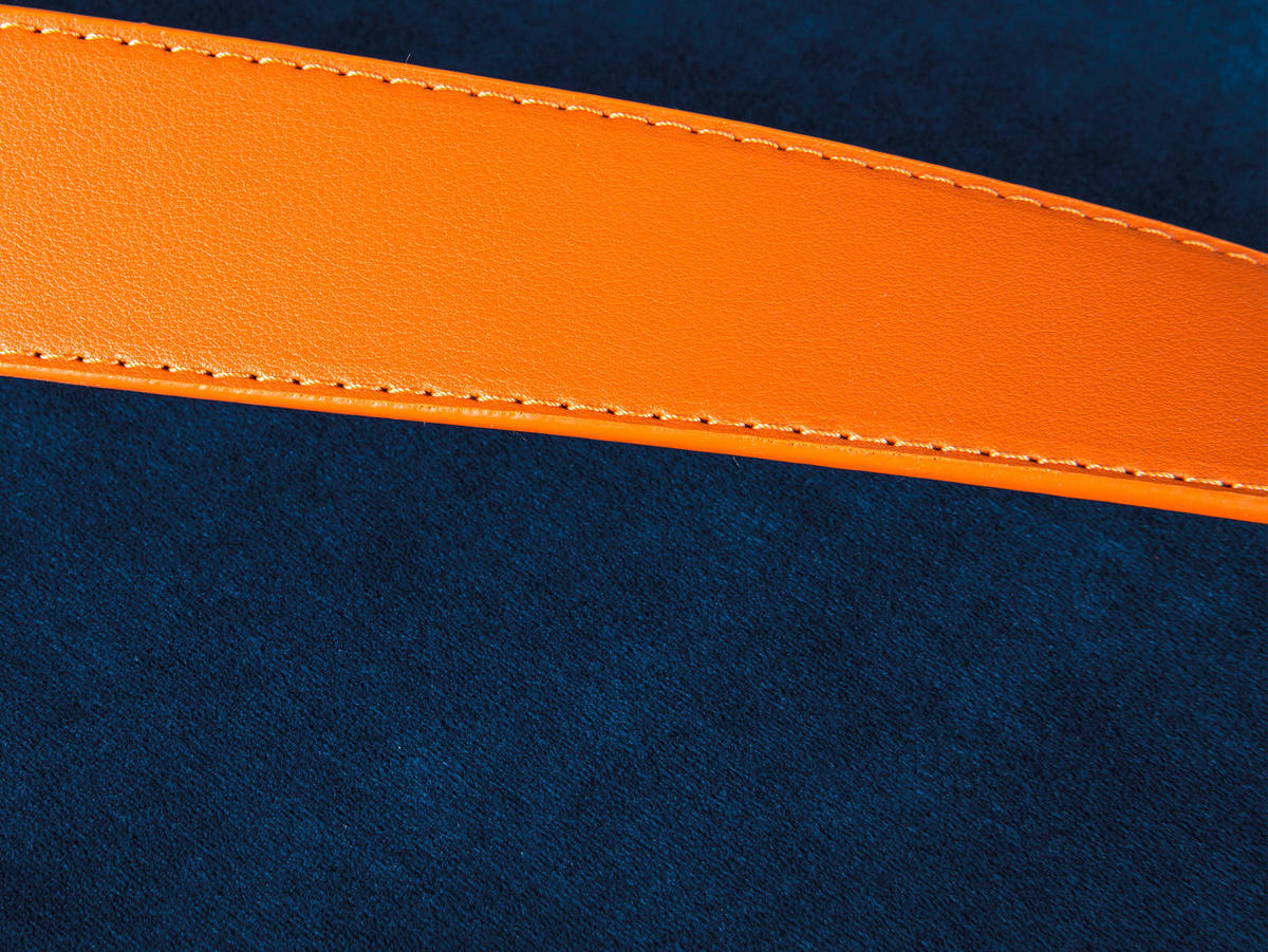 Inter Link Hocker Papua blau MDF Samtoptik B/H/T: ca. 35x45x35 cm Papua - blau (35,00/45,00/35,00cm) - Inter Link