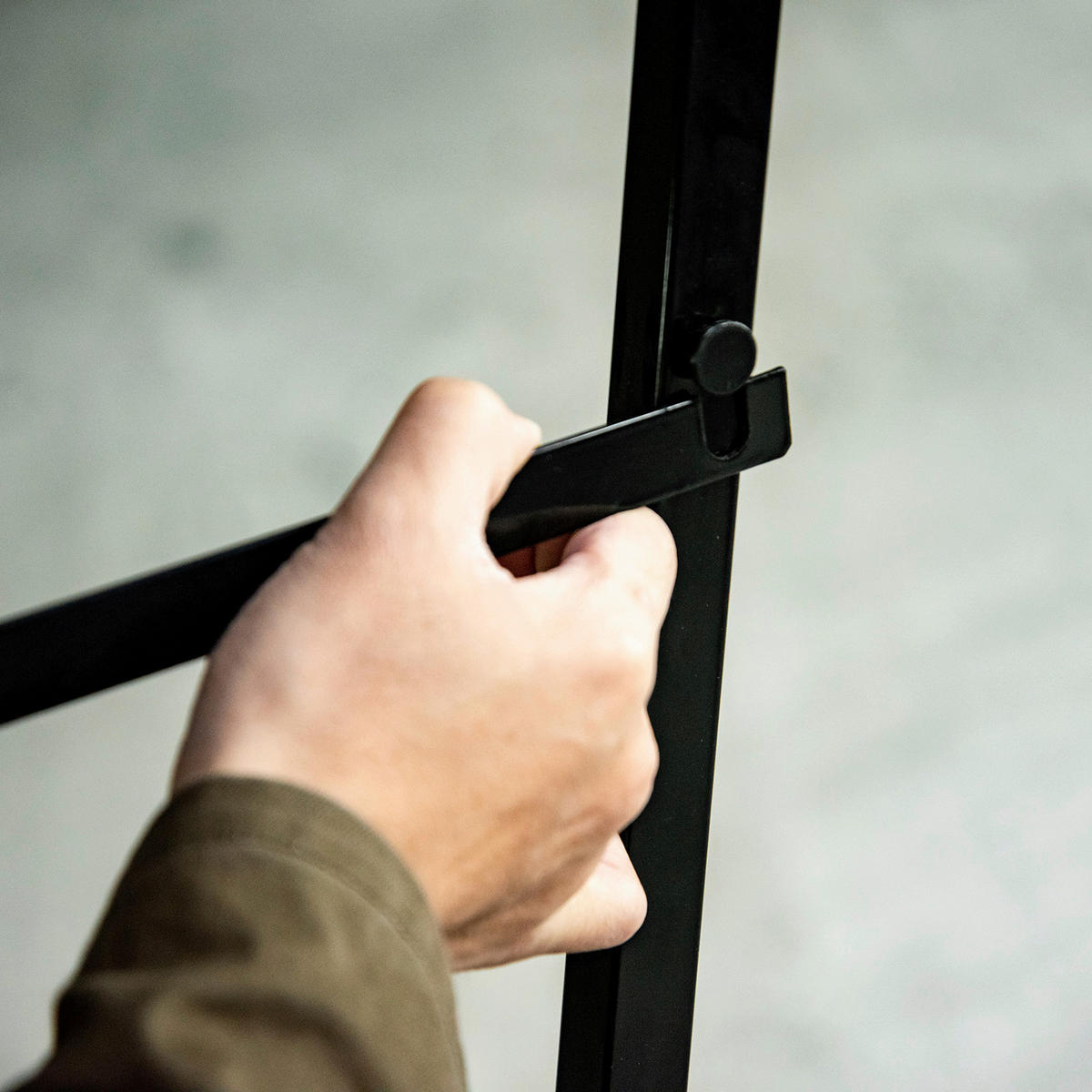 Sägebock rutschfest grün B/H/L: ca. 43x15x135 cm Sägebock B71-039 - grün/silber (135,00/43,00/15,00cm) - HOMCOM