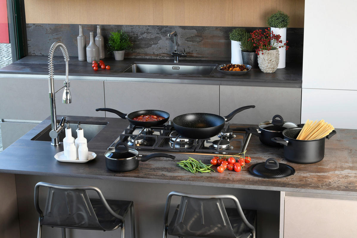 TOGNANA Topfset Grancucina Rock Black schwarz Aluminium 8 tlg. Grancucina Rock Black - schwarz - TOGNANA