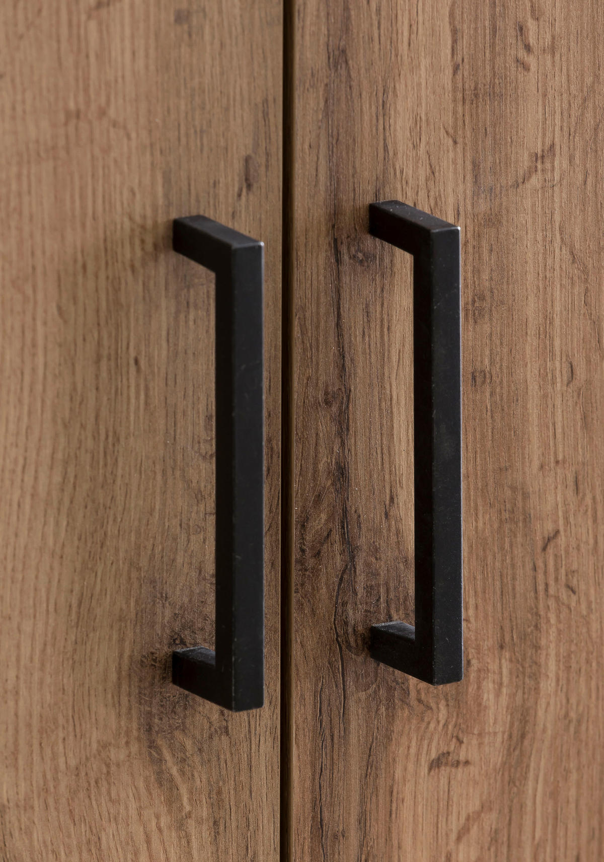 Hochschrank Serie 2000 Eiche Landhaus Nachbildung B/H/T: ca. 65,2x194,2x39 cm Serie 2000 - Eiche (65,20/194,20/39,00cm) - Möbelpartner