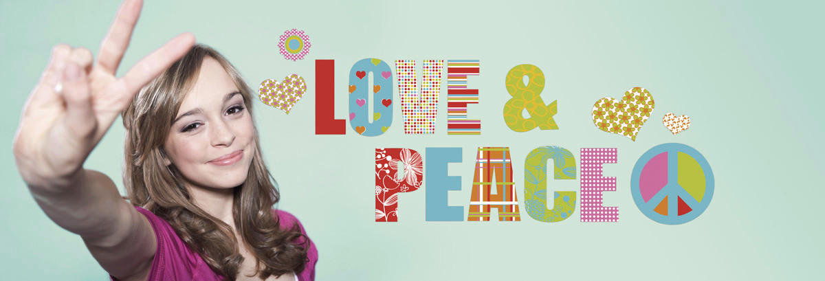 Komar Wandtattoo Love and Peace Sprüche Love and Peace B/L: ca. 100x70 cm Love and Peace - (100,00/70,00cm) - Komar