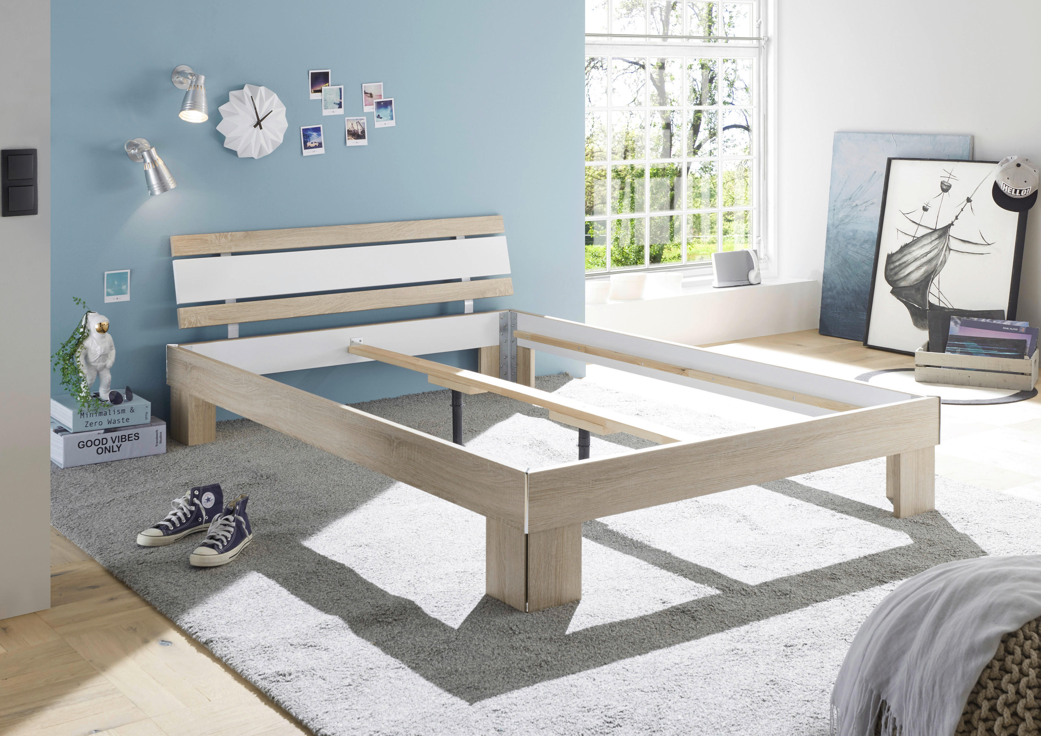 Futonbett Lyon Eiche Sonoma Nachbildung weiß Liegefläche B/L: ca. 140x200 cm Lyon - Eiche/weiß (146,00/69,00/211,00cm)