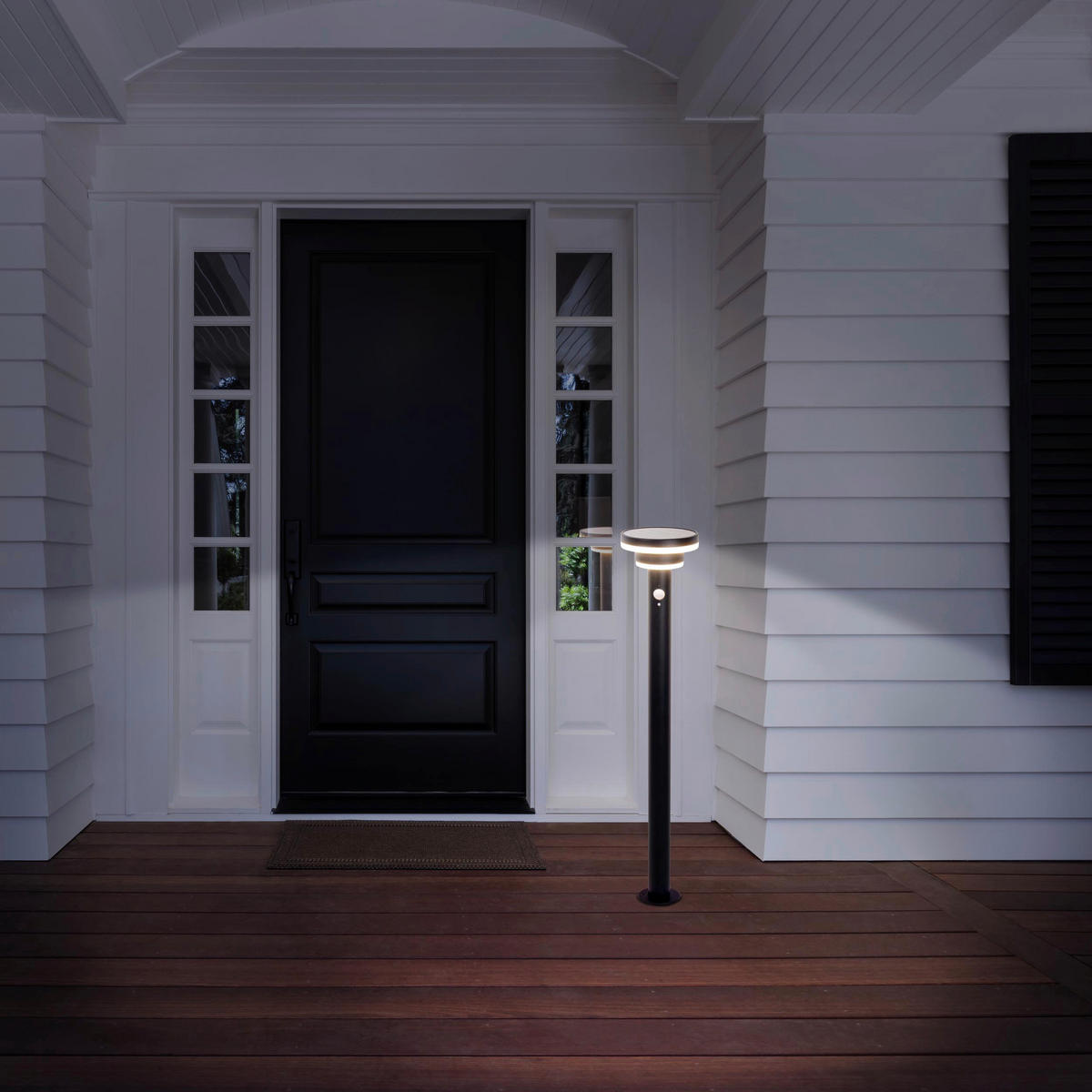 LED-Solarleuchte 2071522 schwarz Kunststoff Metall H/D: ca. 86x16 cm LED Solarleuchte NORA mit LED - schwarz (16,00/86,00cm) - Näve Leuchten
