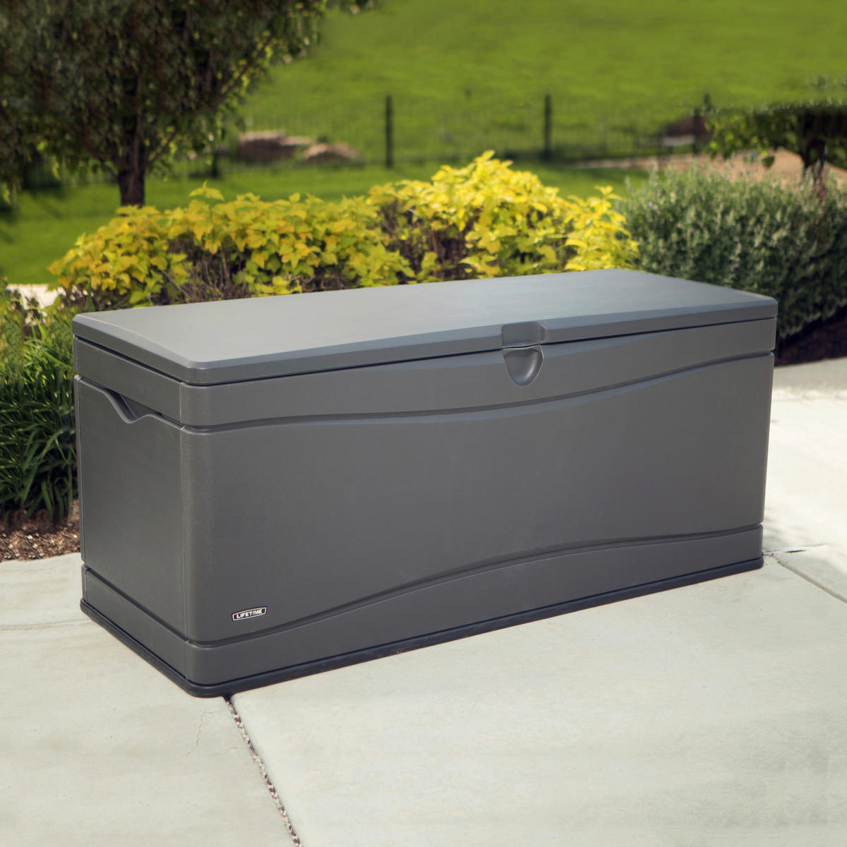 Lifetime Kissenbox XXL 495L grau Kunststoff B/H/T: ca. 153x66x61 cm XXL 495L - grau (153,00/66,00/61,00cm) - Lifetime