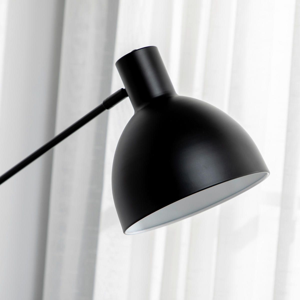 HOMCOM Stehleuchte schwarz Stahl B/H/T: ca. 30x131x30 cm Stehleuchte B31-335BK - schwarz (30,00/131,00/30,00cm) - HOMCOM