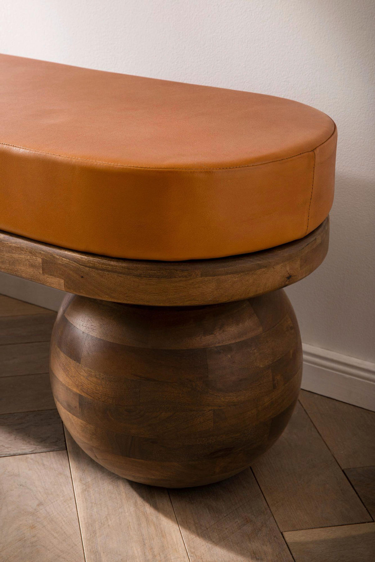 Sitzbank braun Mango Leder B/H/T: ca. 140x47x40 cm Sitzbank - braun (140,00/47,00/40,00cm) - Wohnling