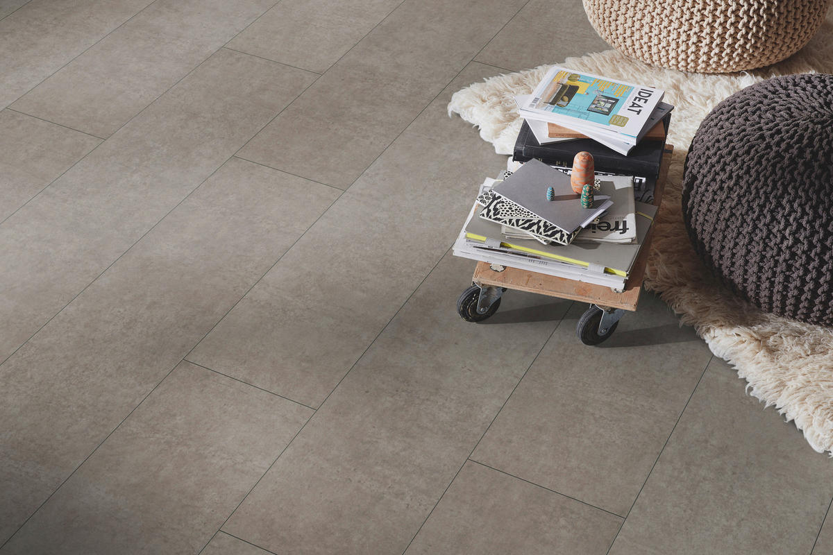 Kronotex Laminatboden Mega Plus ca. 2,249 m² im Paket  B/L: ca. 32,6x138 cm pro Paket Mega Plus ca. 2,249 m² im Paket - titanfarbig (32,60/138,00cm) - Kronotex