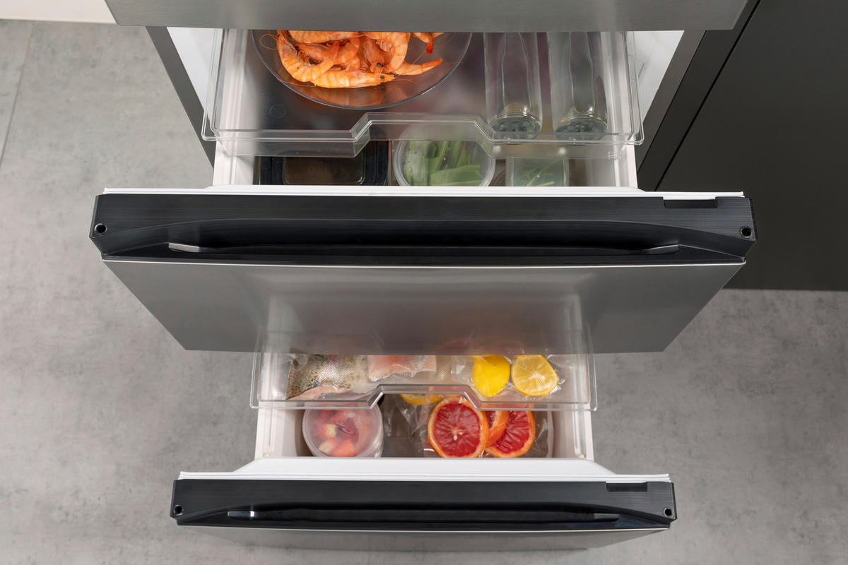 Hisense Kühl-/Gefrierkombination RM469N4ACD Silbergrau Kühl-Gefrierkombi RM469N4ACD - Silbergrau - Hisense