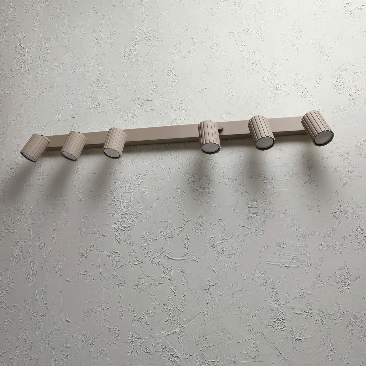 Lamkur Strahler beige Stahl B/H/L: ca. 6,5x16,5x117 cm 6 Brennstellen Prisma - beige (117,00/6,50/16,50cm) - Lamkur