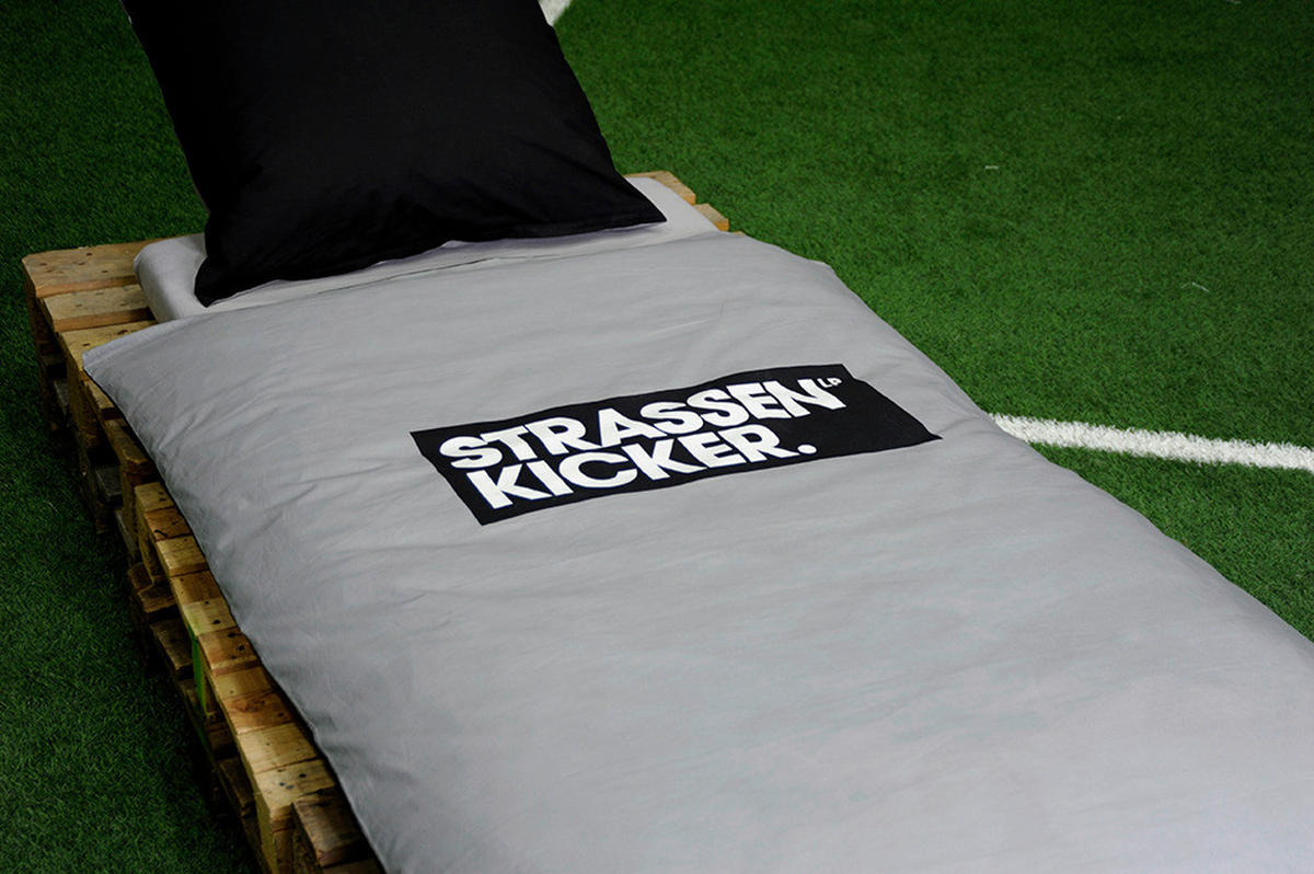 Baumwoll Wende Bettwäsche Strassenkicker Renforce schwarz Baumwolle B/L: ca. 155x220 cm Strassenkicker - schwarz/grau (155,00/220,00cm)