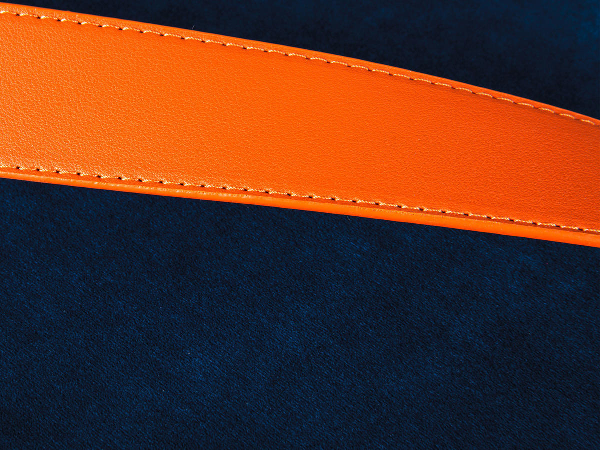 Inter Link Hocker Papua blau MDF Samtoptik B/H/T: ca. 35x45x35 cm Papua - blau (35,00/45,00/35,00cm) - Inter Link