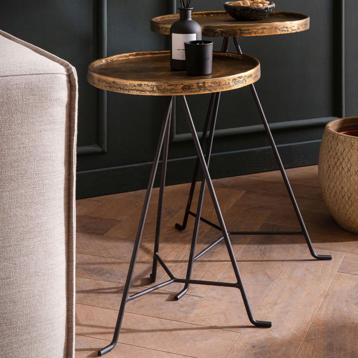 Beistelltisch 2er Set gold dunkel Optik Aluminium B/H/T: ca. 38x63x38 cm 2er Set - gold (38,00/63,00/38,00cm) - Wohnling