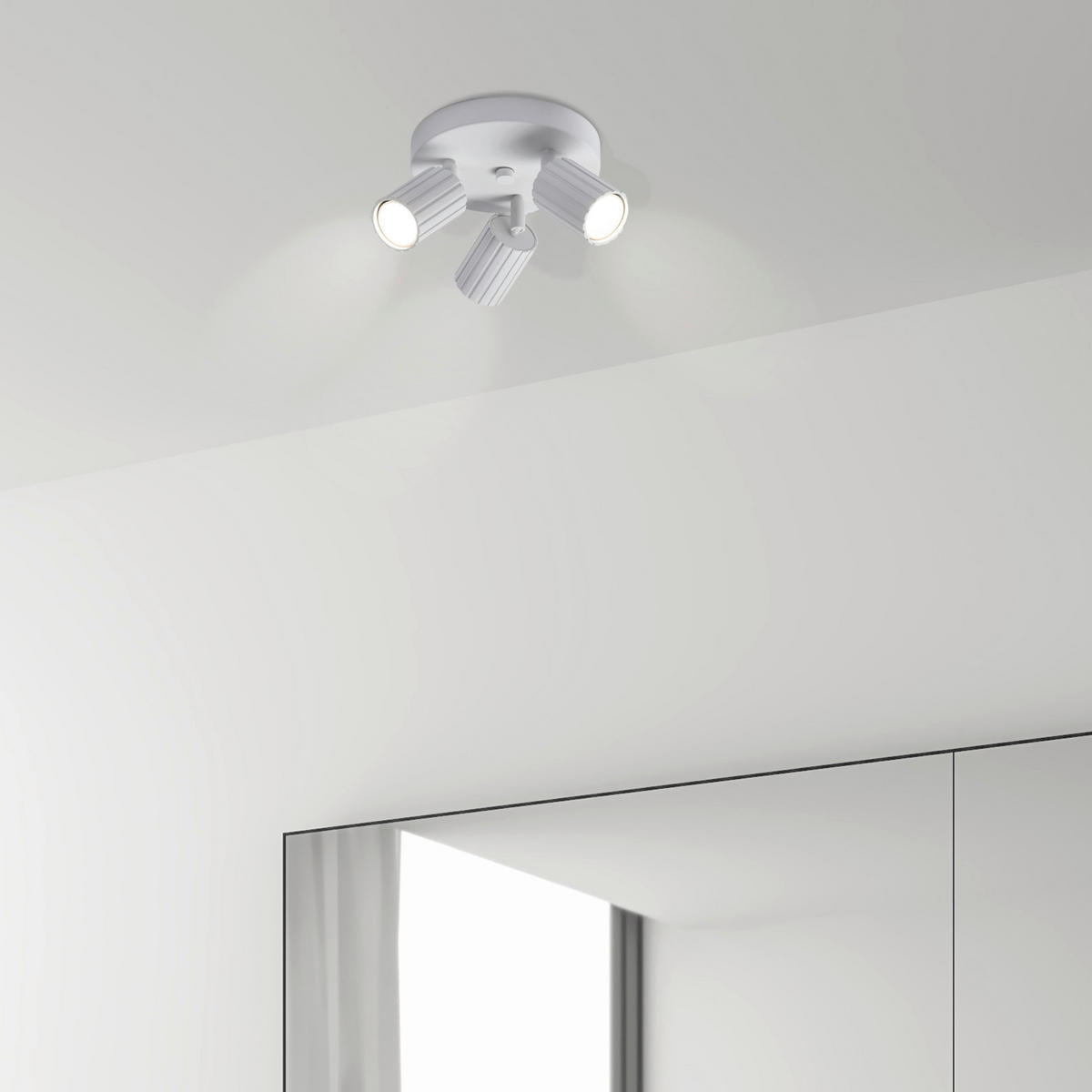 Lamkur Strahler weiß Stahl B/H/L: ca. 18x19,5x18 cm 3 Brennstellen Prisma - weiß (18,00/18,00/19,50cm) - Lamkur