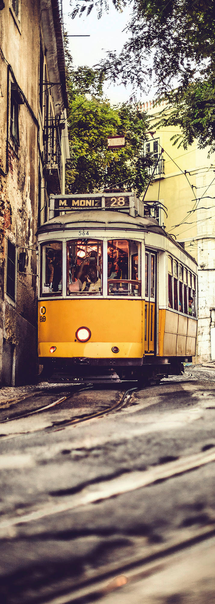 Komar Fototapete Lissabon B/L: ca. 100x280 cm Lissabon - (100,00/280,00cm) - Komar