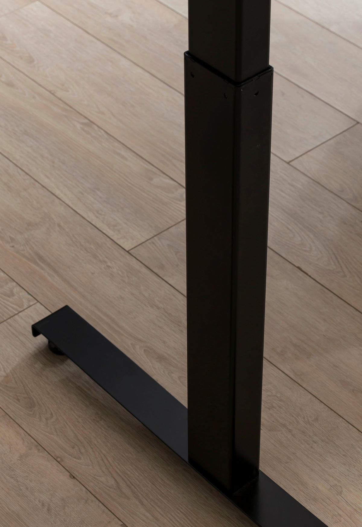 höhenverstellbarer Schreibtisch Serie 2000 Eiche Landhaus Nachbildung B/H/T: ca. 160x71x75 cm Serie 2000 - Eiche (160,00/71,00/75,00cm) - Möbelpartner