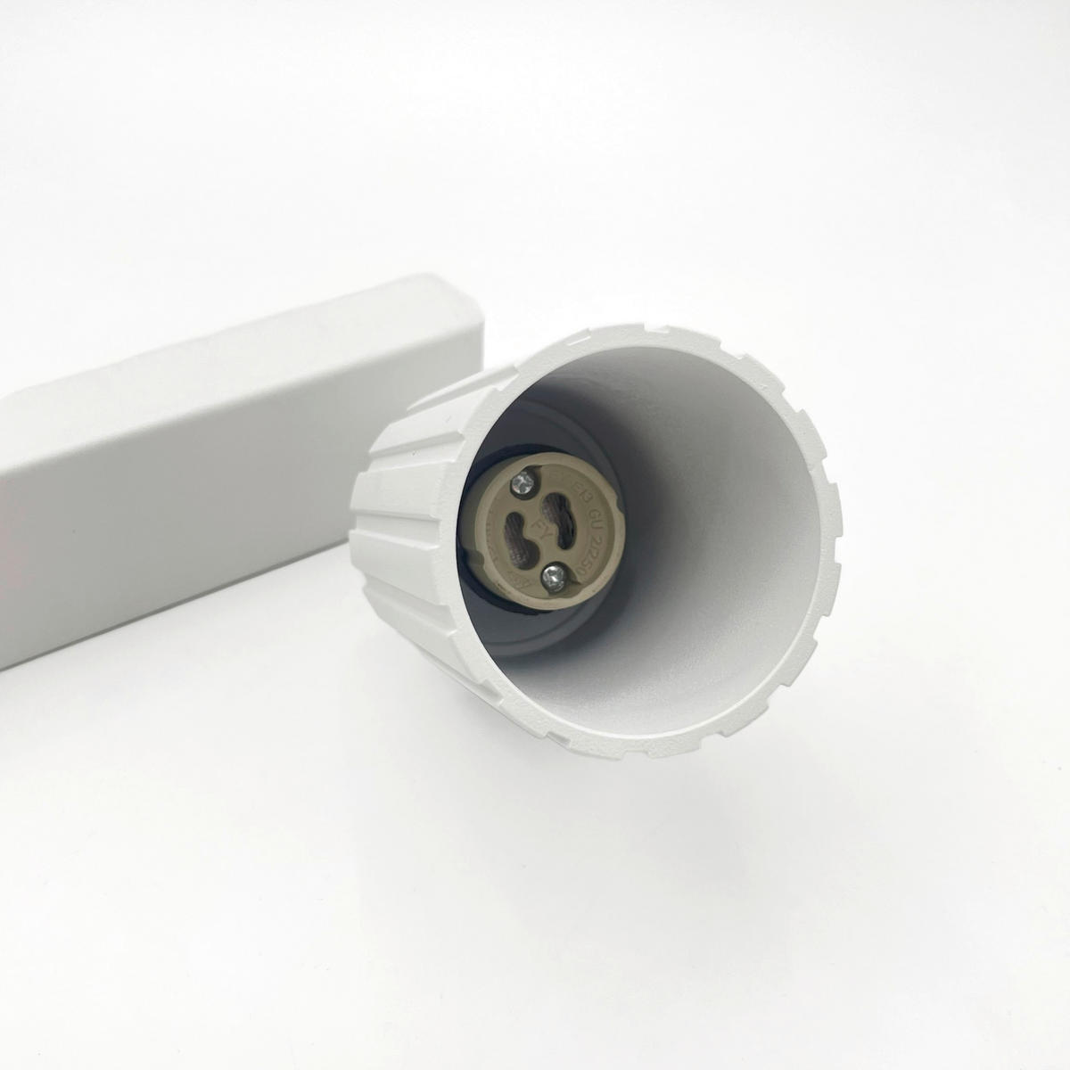 Lamkur Strahler weiß Stahl B/H/L: ca. 6,5x16,5x117 cm 6 Brennstellen Prisma - weiß (117,00/6,50/16,50cm) - Lamkur