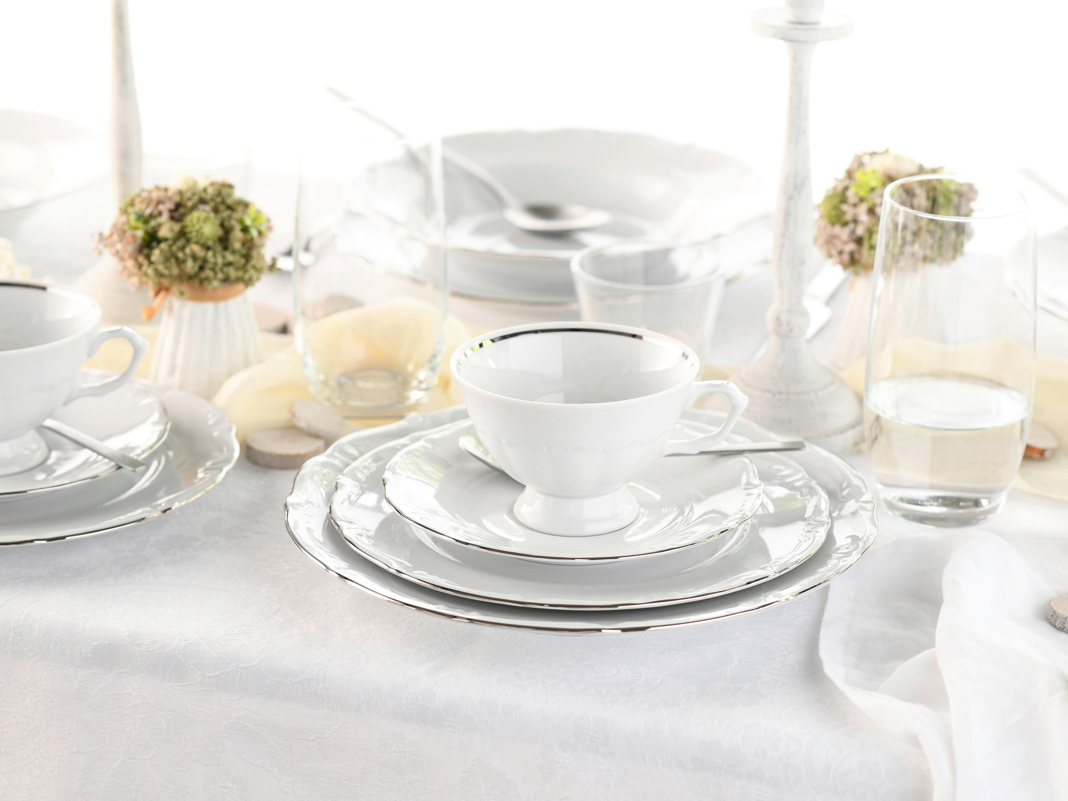 CreaTable Tafelservice Maria Theresia platin Porzellan 30 tlg. Maria Theresia - platin (44,00/28,00/33,00cm) - CreaTable