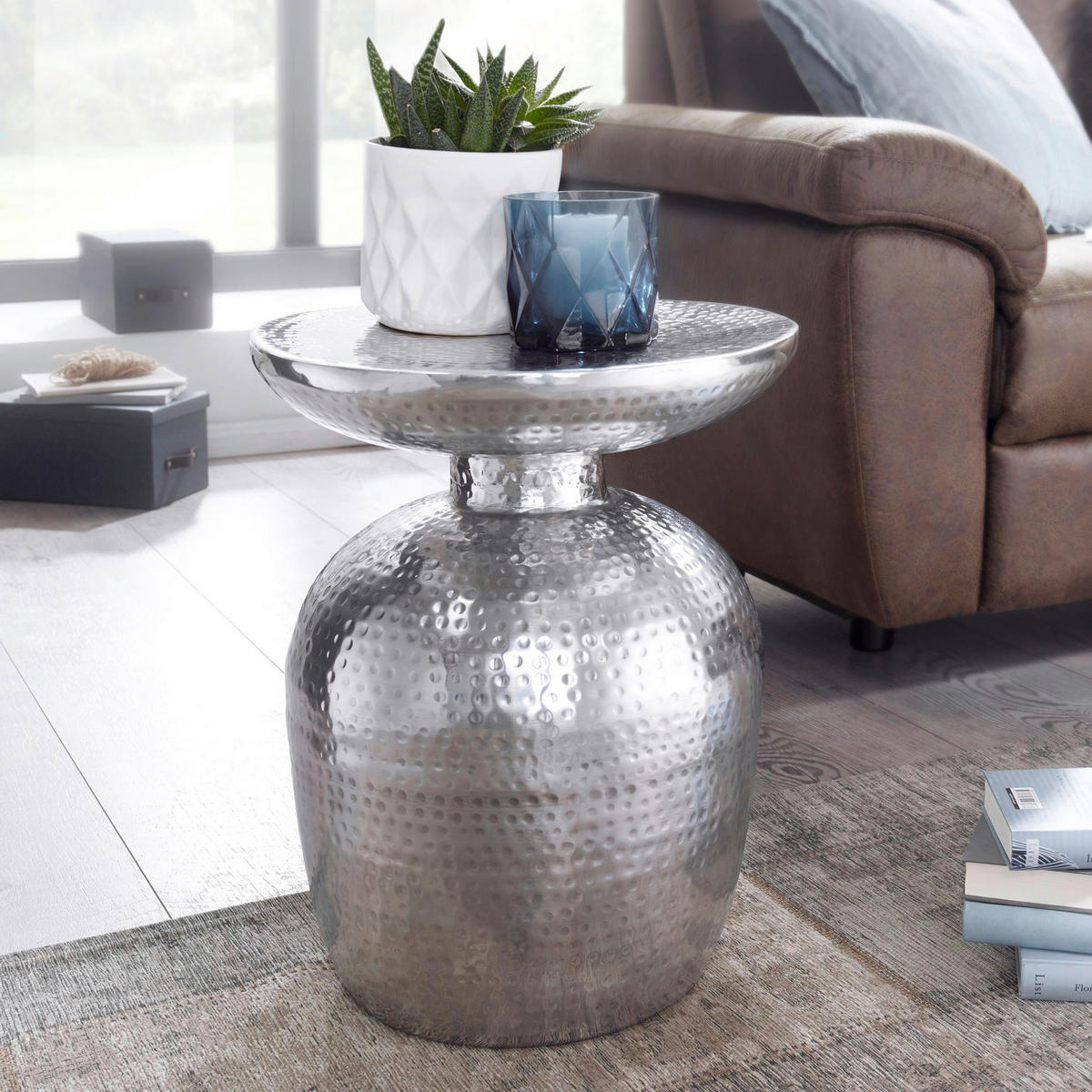 Beistelltisch silber lackiert Aluminium B/H/T/D: ca. 36,5x46x36,5x36,5 cm Beistelltisch - silber (36,50/46,00/36,50cm) - Wohnling