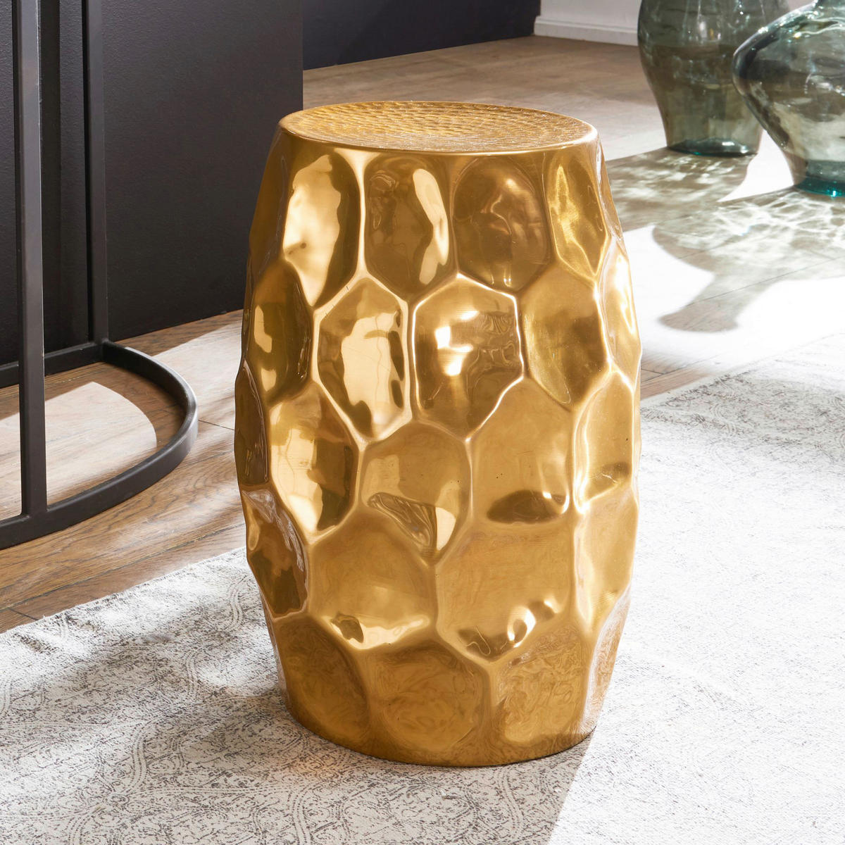 Beistelltisch gold Aluminium B/H/T: ca. 30x47x30 cm Beistelltisch - gold (30,00/47,00/30,00cm) - Wohnling