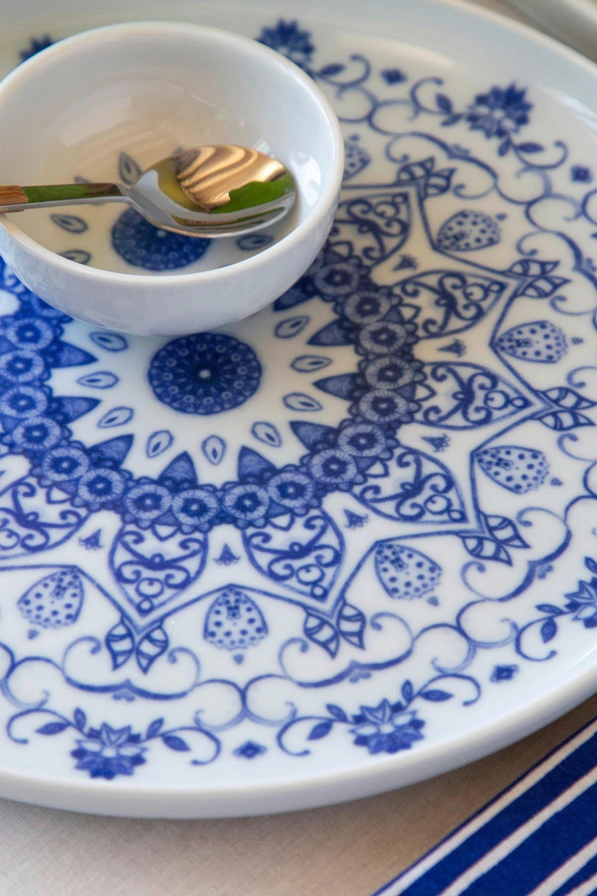 HermiaConcept Frühstücksservice weiß Porzellan 14 tlg. Frühstücksservice_14tlg. - blau/weiß - HermiaConcept