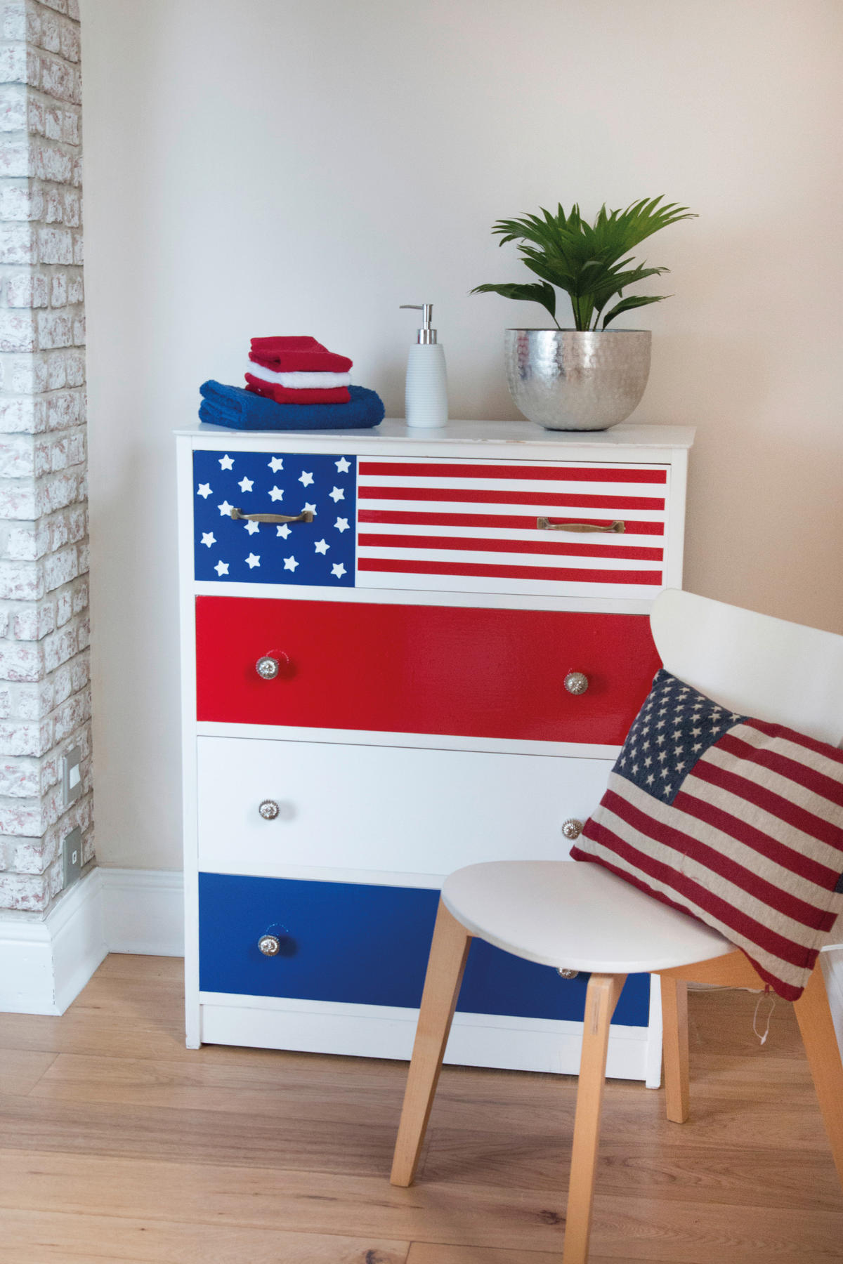 d-c-fix Dekofolie Uni Lack rot B/L: ca. 45x200 cm Klebefolie_d-c-fix_F3460161 - rot (45,00/200,00cm) - d-c-fix