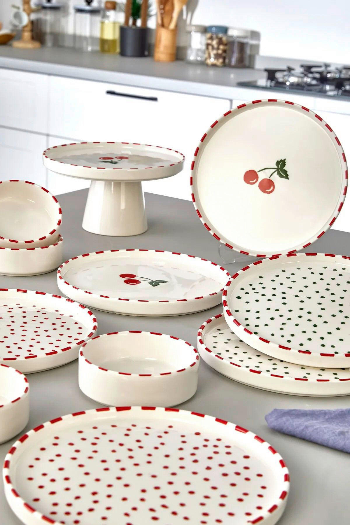 HermiaConcept Frühstücksservice beige Keramik 11 tlg. Frühstücksservice_11tlg. - beige/rot - HermiaConcept